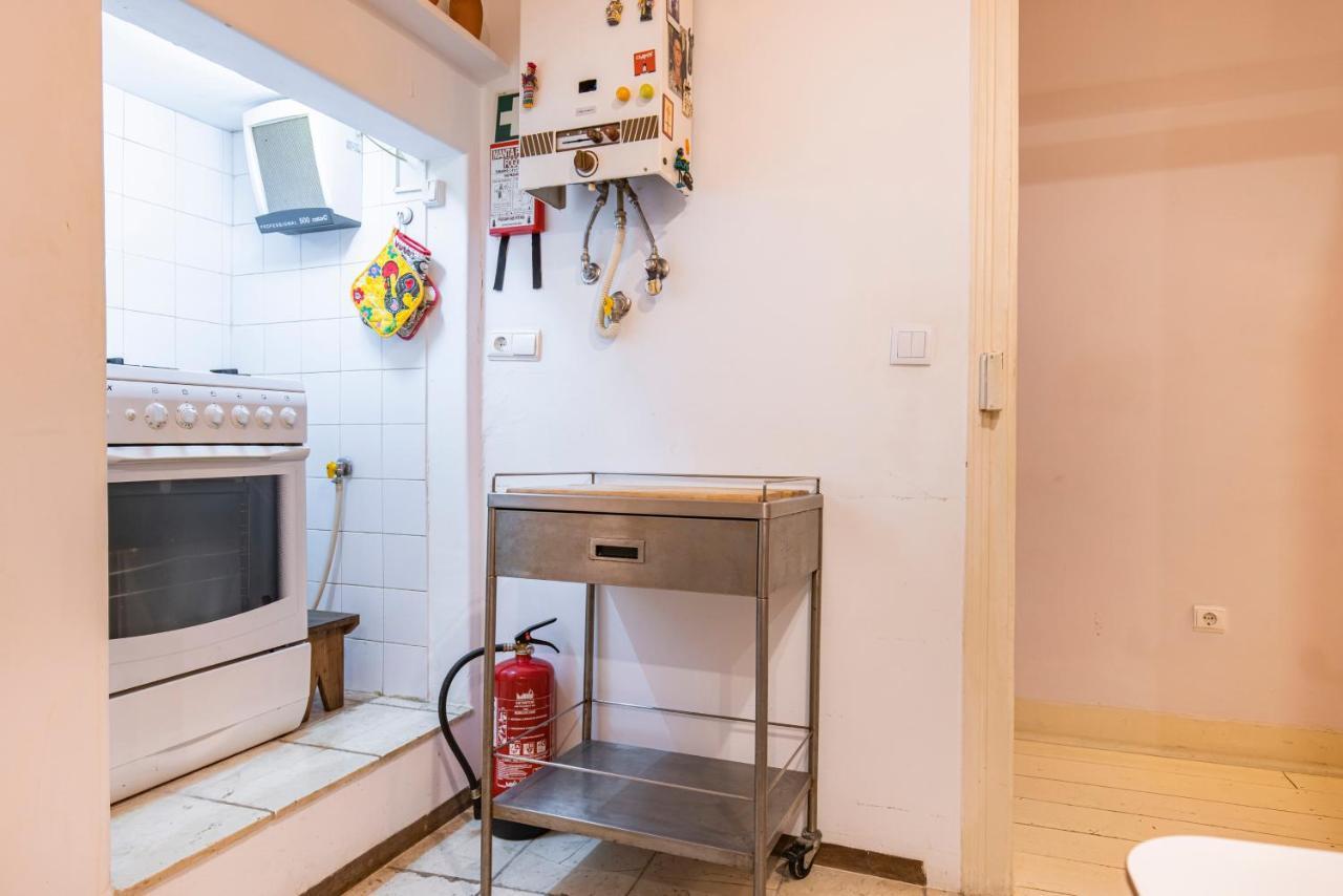 3Bdr Mouraria Apartment By Lovelystay 리스본 외부 사진